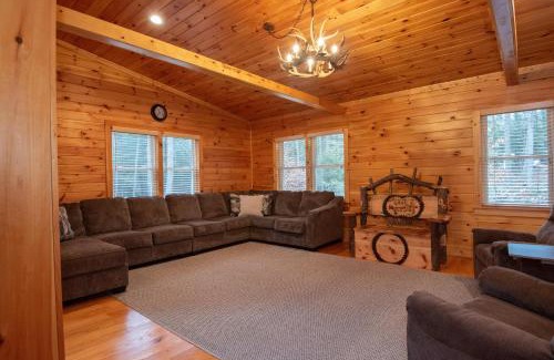 Woodward House | Fisher Mountain Retreat