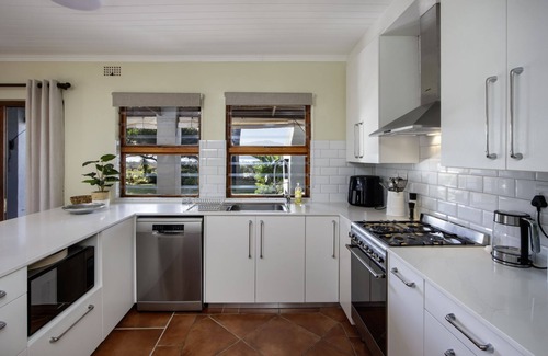 Fisherhaven Apartment | Fisherhaven - Four Bedroom Apartment, Sleeps 8