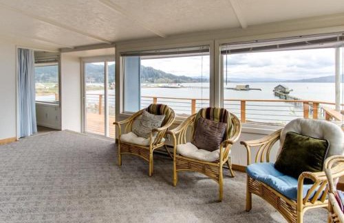 Garibaldi House | Fisherman's Dream Boat House