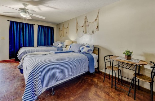 Redwood Hotel | Fisherman's Dream H1