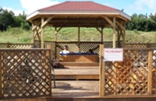 Rocky Harbour Hotel | Fisherman's Landing Inn