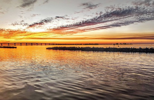 Grand Isle Condo | fisherman's Paradise. Two bedroom two bathroom marina condo on the water!