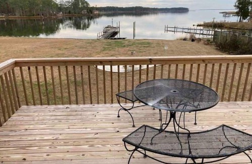 Pinecrest House | FISHERMAN'S PARIDICE