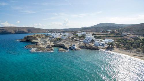 Pachena House | Fisherman's Syrma House