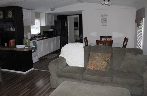 Kuttawa House | Fishermen, Quilters and Travelers love Sandy's Hideout