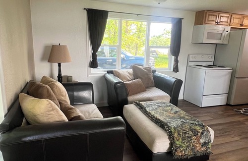 International Falls Cabin | Fishing 2 bedroom cabin on Rainy Lake