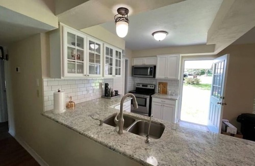 West Livingston House | Fishing adventure Lakefront home w/fenced yard