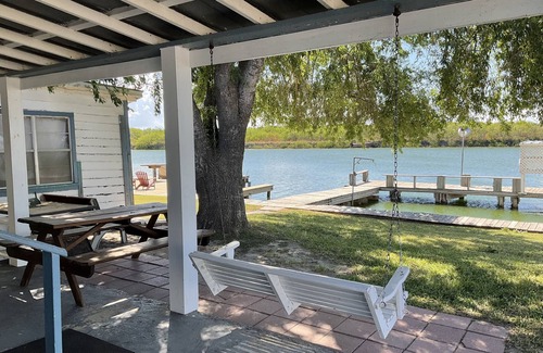 Arroyo City House | Fishing at 'La Casita'