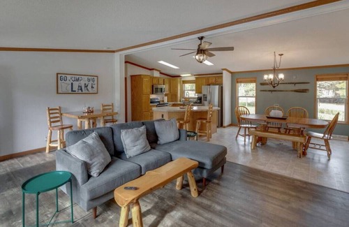 Garrison Apartment | Fishing, boat rental, fenced yard, canoe, ping pong!