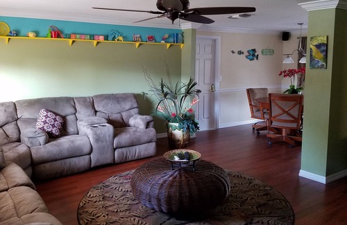 Grove City House | Fishing/Boating Paradise