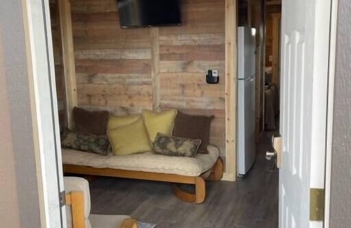 Millersview Cabin | Fishing Cabin on O.H. Ivie