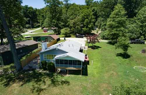 Branson House | Fishing Haven with Boat Launch and 20 minutes from downtown.