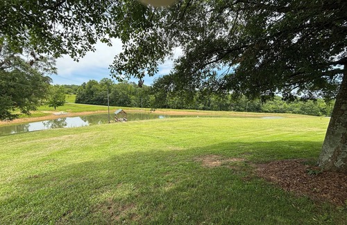 Ragland House | Fishing is a treat on this 113 acre retreat. Unwind and get back to nature.