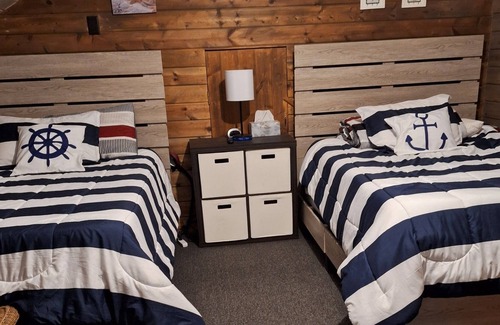 Dalton House | Fishing Paradise - PetFriendly- conveniently located 1.5 miles from I-94.