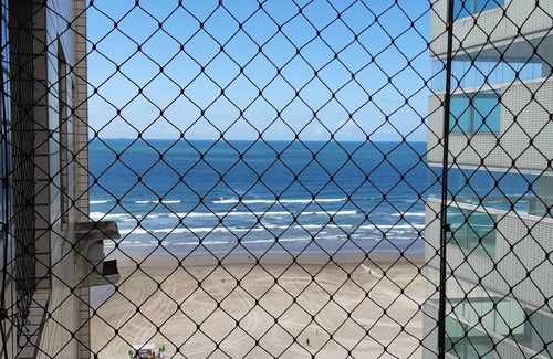 Aviacao Apartment | Fit HIGH STANDARD. Seafront building with sea view from the balcony