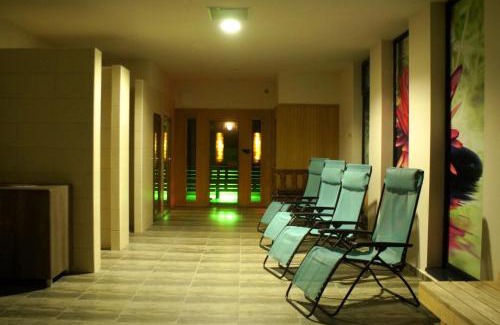 Ajka Bed & Breakfast | Fitromax Ajka