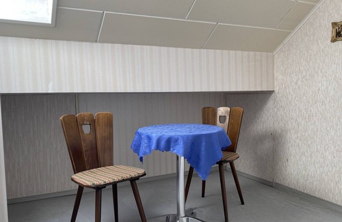 Mainz-Bingen House | Fitter's room in Dolgesheim