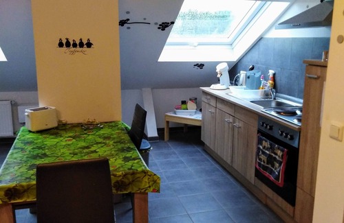 Pirmasens Apartment | Fitters' apartment maisonette with 5 single beds