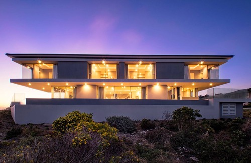 Pinnacle Point House | Five * 4-bedroom house on SA's best golf course. Best views on the estate.