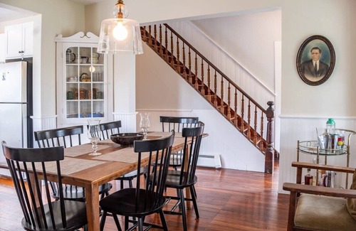 Town of Delaware House | Five Acres Farm - Charm and Seclusion with 5 BR