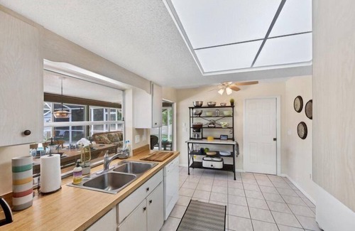 South Venice House | Five Beaches - walk to beach pool home