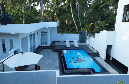 Habaraduwa Villa | FIVE BEDROOM DELUXE VILLA WITH PRIVATE SWIMMING POOL