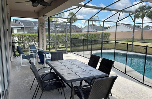 Calabay Parc House | Five bedroom Tupelo villa with pool