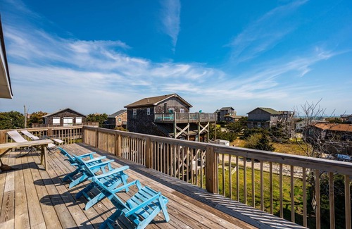 Ocean Isle Estates House | Five Bedrooms! Three Minute Walk To The Beach!