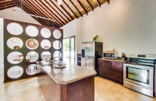 Ballena Condo | Five luxurious suites with full kitchens, great location near beach & town