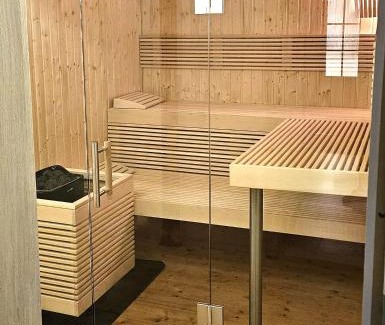 Medenec House | Five maple home for families and wild nature lovers