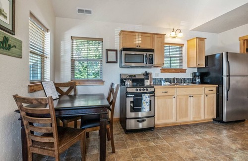 Dover House | Five O'Clock Somewhere - Courtyard Beach Bungalow