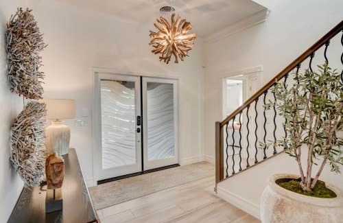 Englewood House | Five Palms