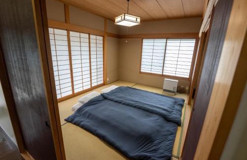 Yamanouchi Apartment | Five Peaks Jigokudani