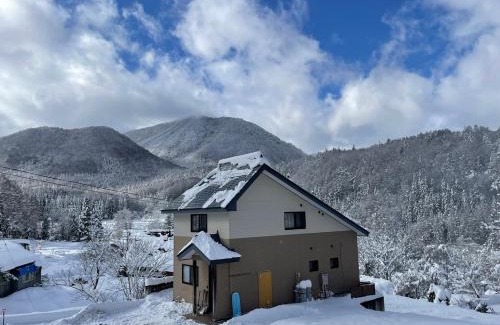 Yamanouchi Apartment | Five Peaks Ryuoo