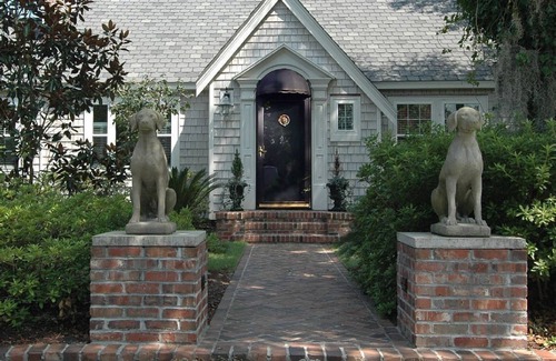 Princess Place House | FIVE STAR! 2 Master SUITES! Stunning! Near BEACH/Downtown/Dining/Shops/Museums!