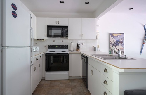 Hancock House | Five-Star Family Friendly Townhouse in the Heart of Jiminy Peak