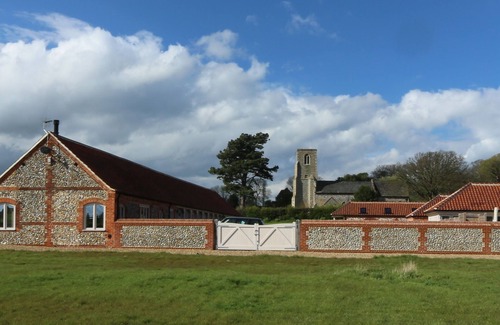 Fakenham House | Five Star, Gold Awarded, Barn Conversion In Beautiful Norfolk Hamlet