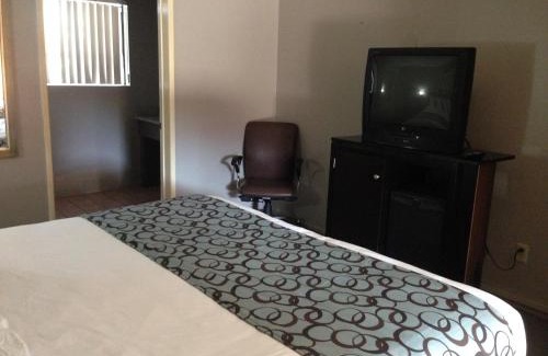 West Covina Hotel | Five Star Inn