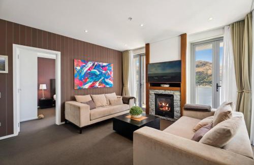 Kelvin Heights Apartment | Five Star Luxury Kawarau Penthouse