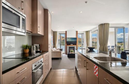 Kelvin Heights Apartment | Five Star Luxury Kawarau Penthouse