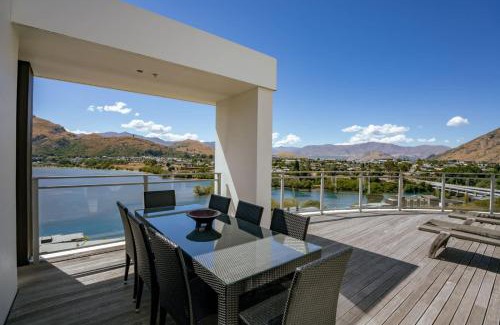 Kelvin Heights Apartment | Five Star Luxury Kawarau Penthouse