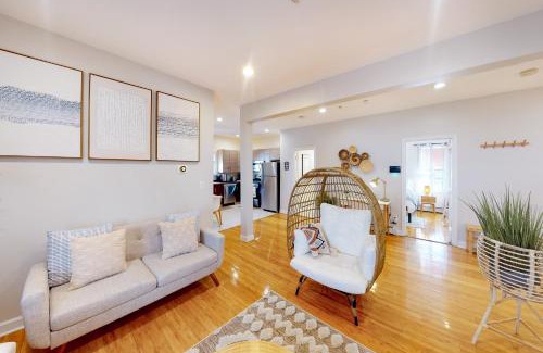 Wellington Hill Apartment | Five75 Lux BOS - Boho Chic
