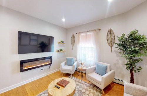 Wellington Hill Apartment | Five75 Lux BOS - Boho Chic