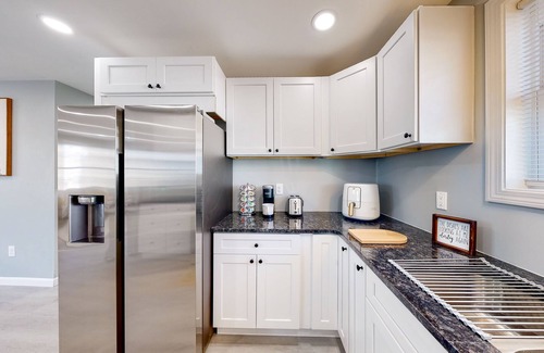Providence Condo | Five75 Lux - PROV Suite 1 mins away from Federal Hill