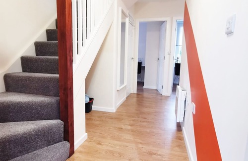 Sheffield House | ★Fivehill Apartment★ Home Away From Home/En-suite
