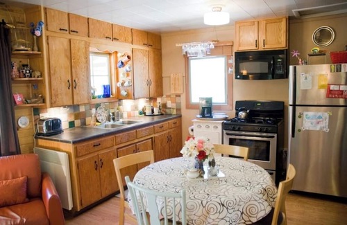 Pinehurst Cabin | Fivespot Cabin, an art and nature lover's retreat