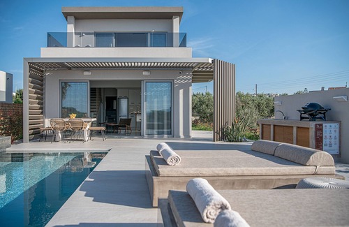 Tavronitis Villa | Fivi Luxury Villa, with Heated Pool & SeaViews