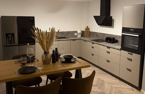 Russee - Hammer Apartment | Fjord Stay - Penthouse mit Whirlpool "Stockholm"