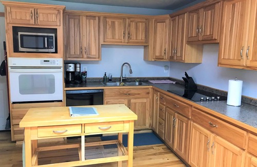 Omaha House | Flag Springs House - only 20 minutes from Branson