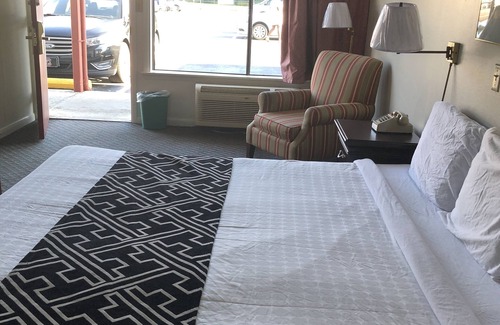Petersburg Hotel | Flagship Inn